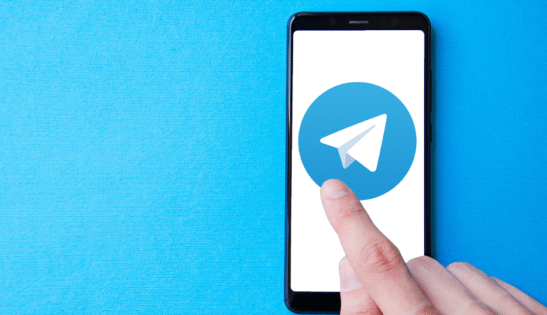 Secure Communication: How to Lock Down WhatsApp Web and Telegram